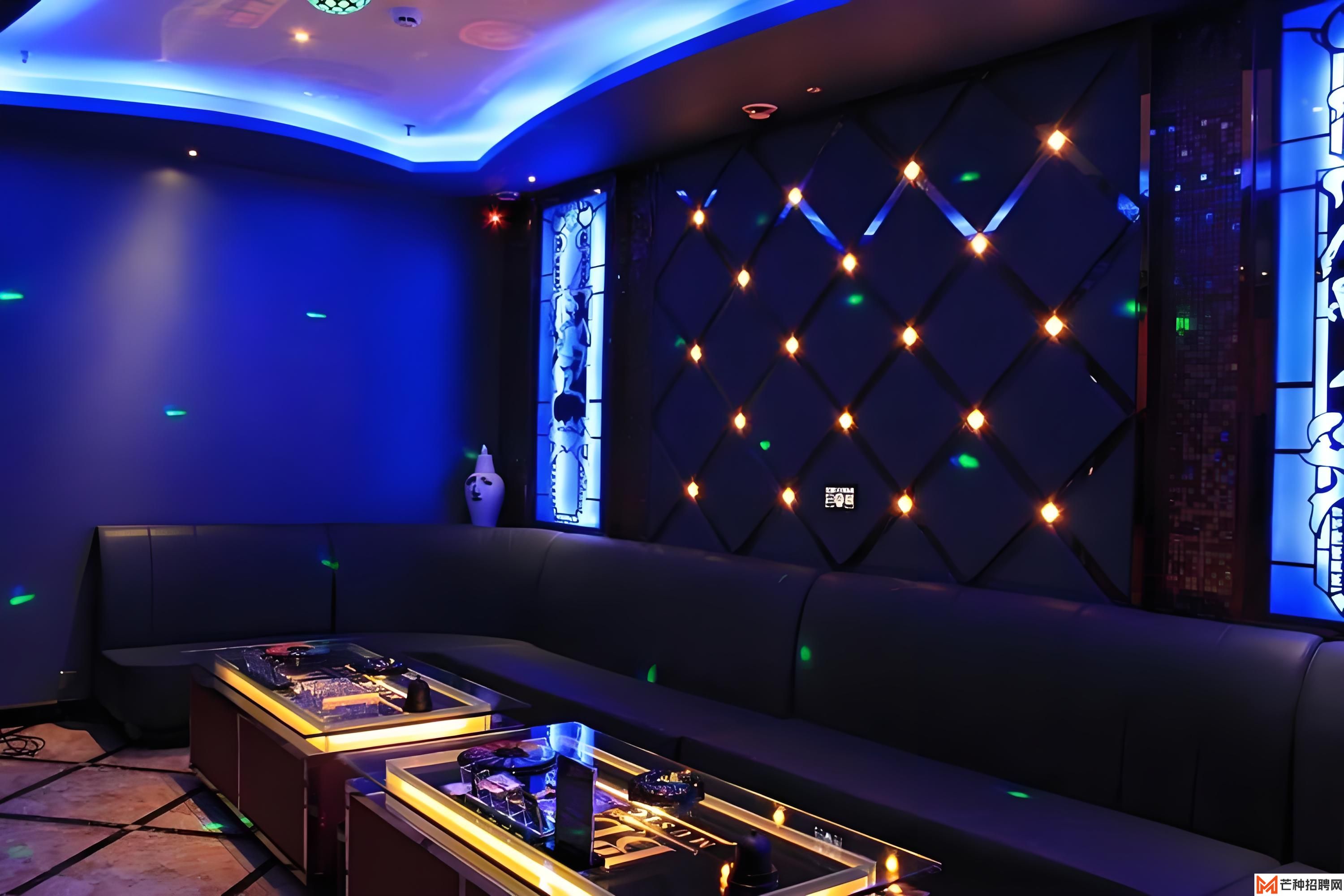 深圳知名KTV高薪招聘服务专员：来看看你的下一份精彩工作